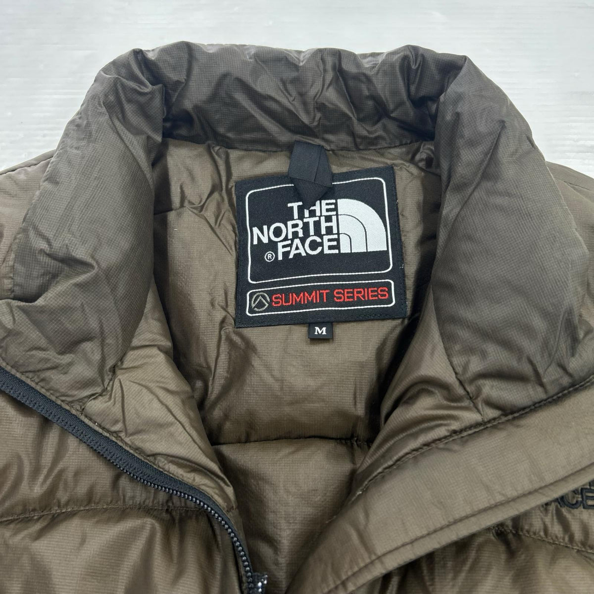 ダウンベスト THE NORTH FACE SUMMIT SERIES Aconcagua Vest ND13300 茶 (M) M ブラウン