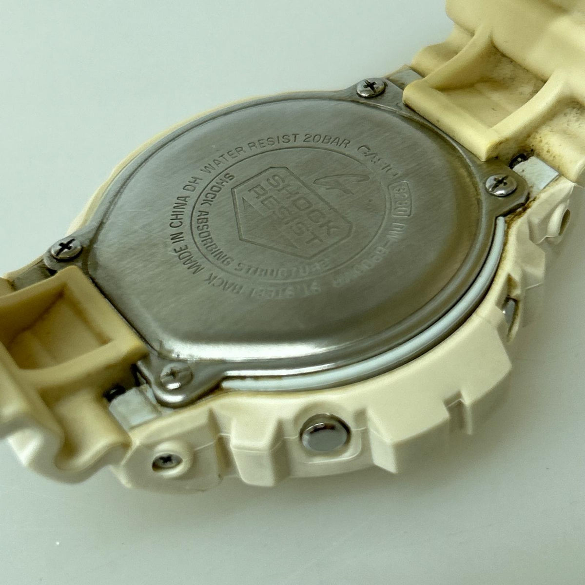 腕時計 DW-6900 白 ホワイト