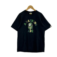 半袖Ｔシャツ ｶﾓﾌﾗｰｼﾞｭ ﾛｺﾞTee 黒 (XL) ブラック