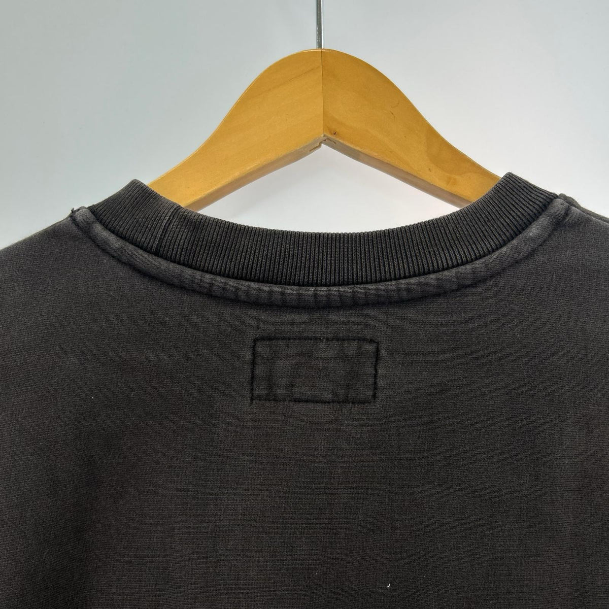 スウェット STUSSY VARSITY OVERSIZED CREW 茶 （M） M ブラック