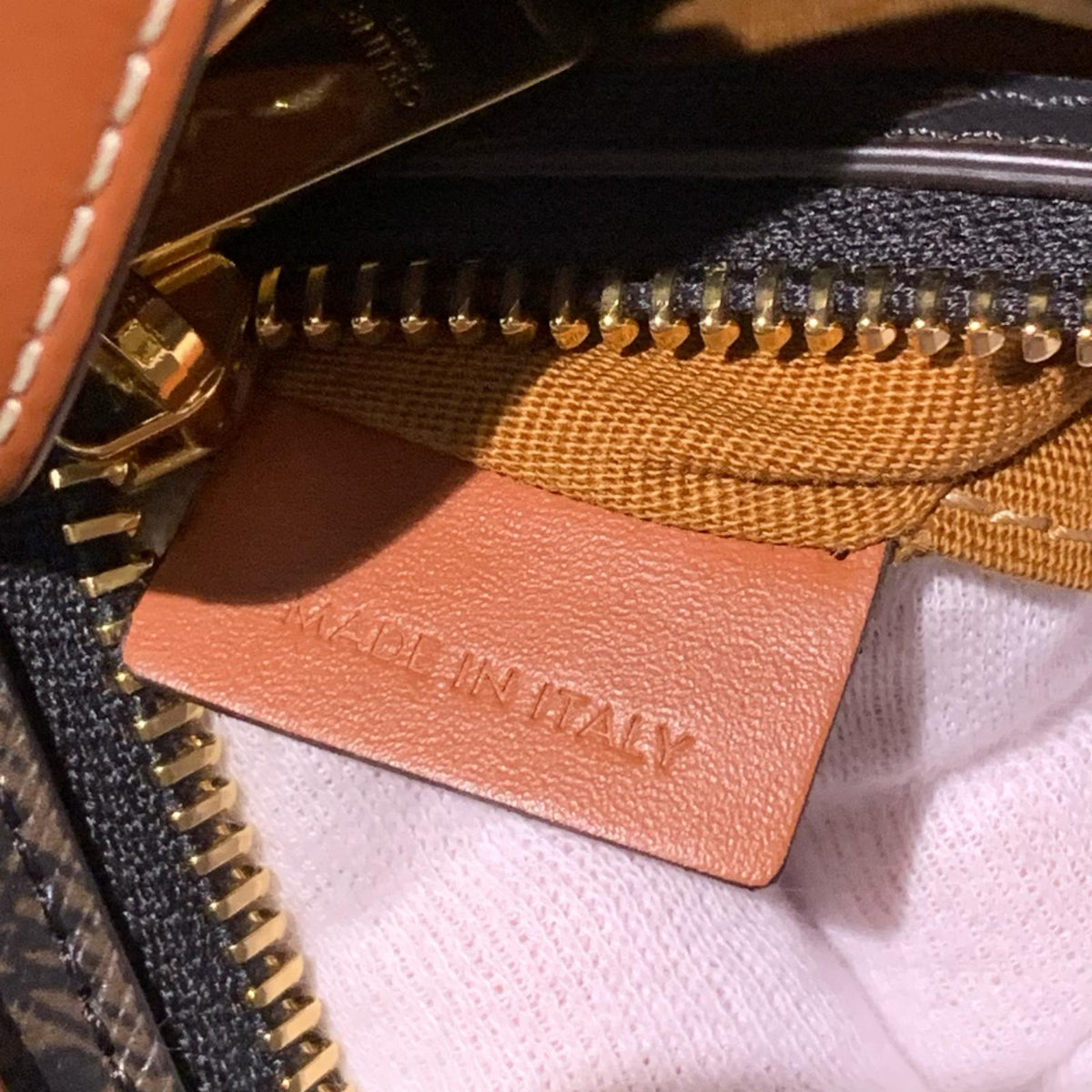 CELINE トリオンフ バーティカルカバ 2WAY トートバッグ