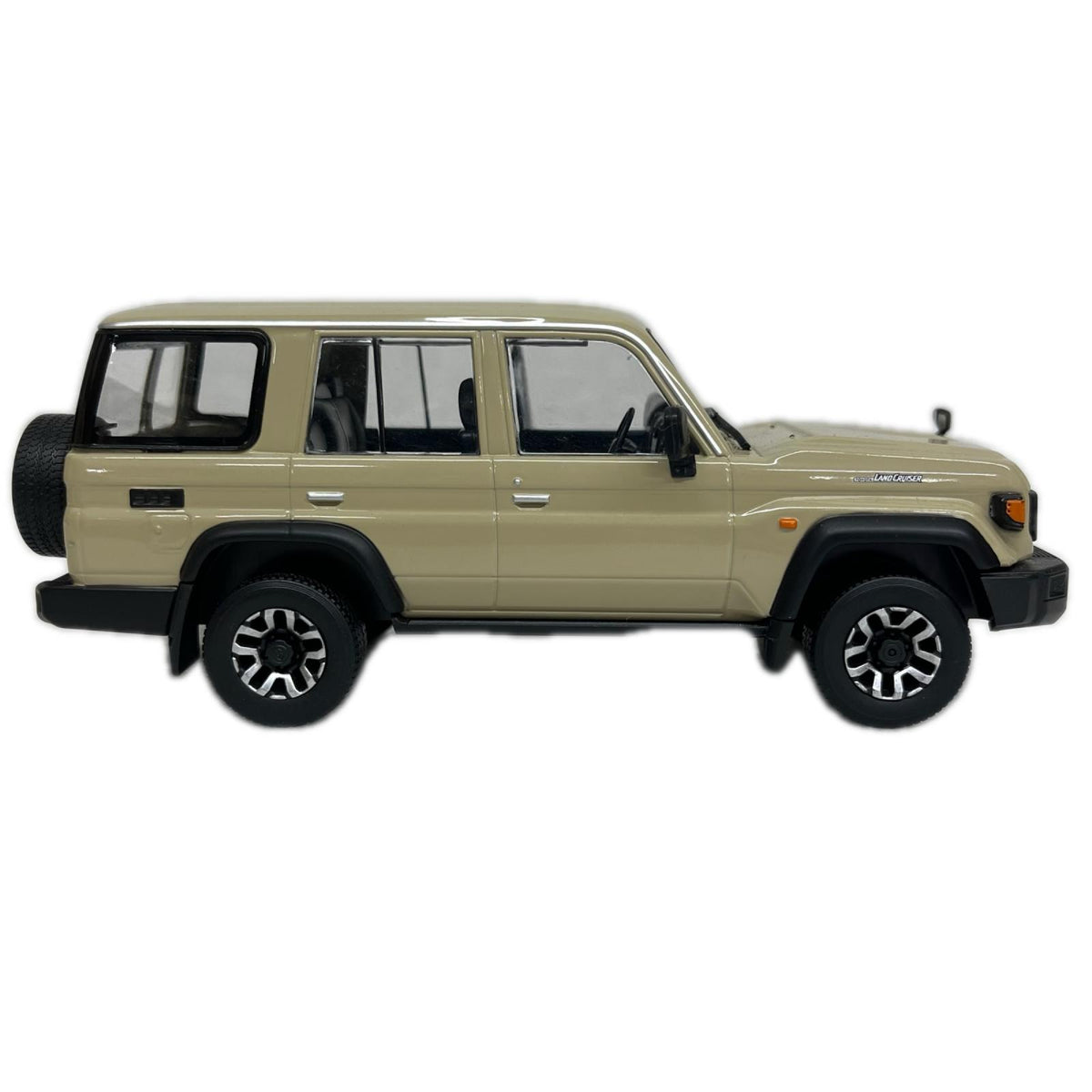 1/30 LAND CRUISER e49 カラーサンプル ミニカーその他