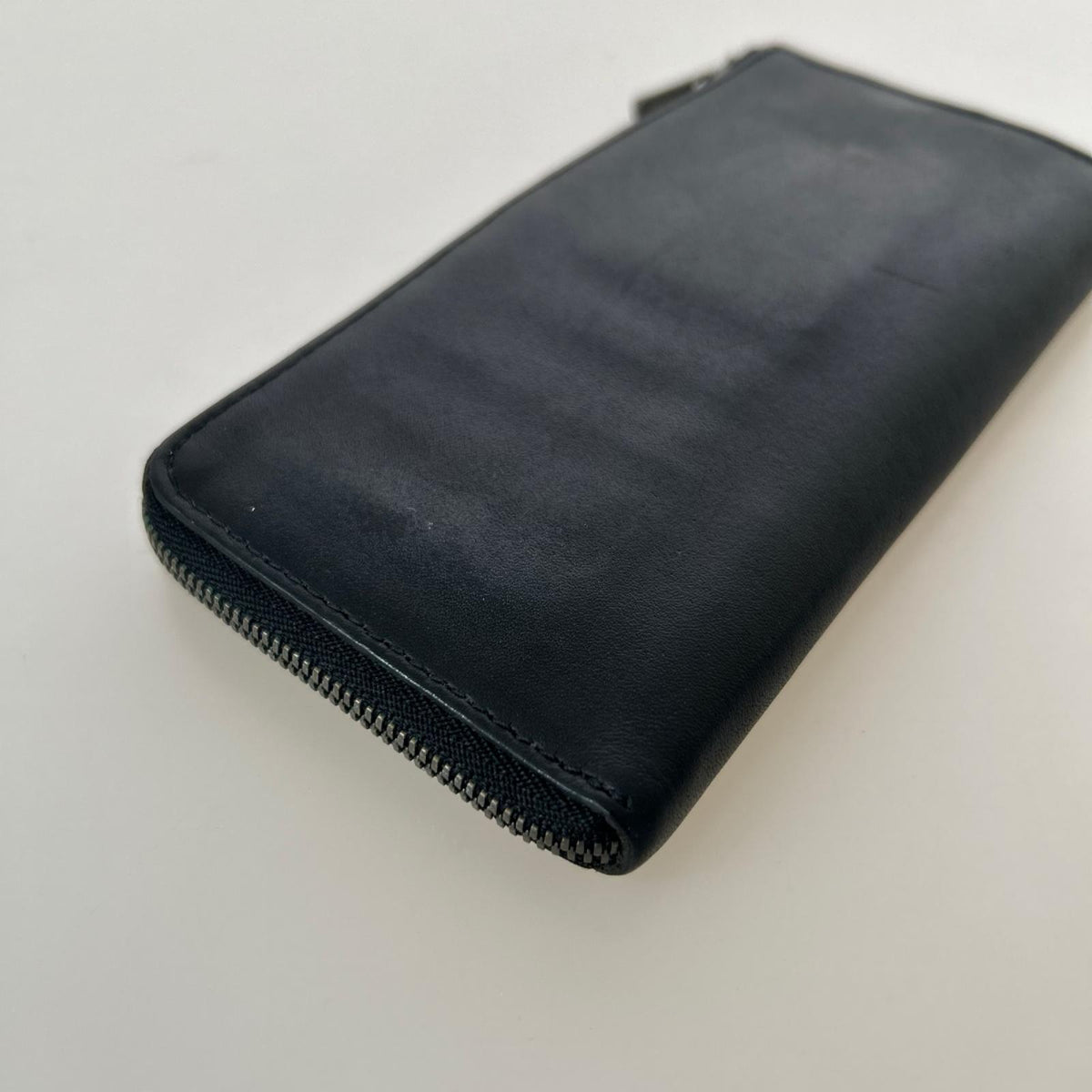 コンパクトウォレット statusy ｲﾙﾓｰﾄﾞｼﾞｯﾌﾟ ﾚｻﾞｰｳｫﾚｯﾄ 黒 ブラック