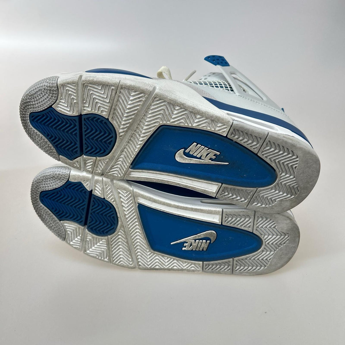 スニーカー AIR JORDAN 4　RETRO 28cm (US10 UK9 1/2 EU46)