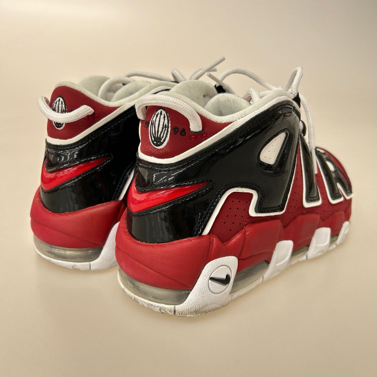 スニーカー AIR MORE UPTEMPO ’96 VARSITY RED 27cm (US9 UK8 1/2 EU44)