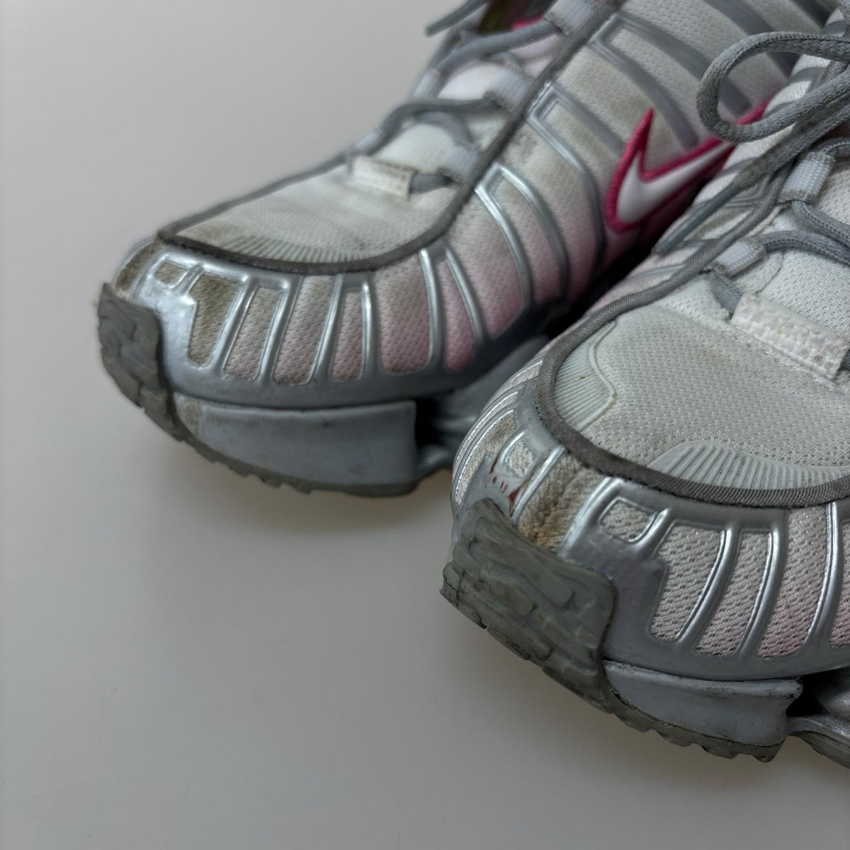 スニーカー Shox TL ｼﾙﾊﾞｰ ﾋﾟﾝｸ 24..5cm 24.5cm (US6 1/2 UK6 EU39)