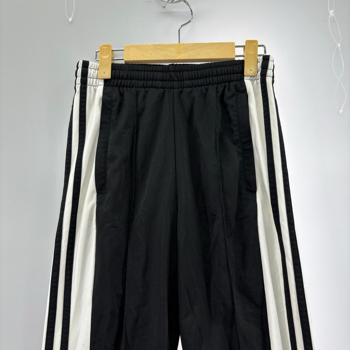パンツ ｱﾃﾞｨﾌﾞﾚｲｸﾊﾟﾝﾂ