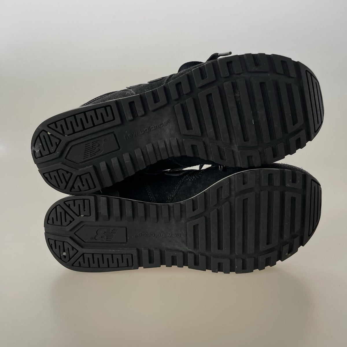 スニーカー CUSHIONING BLK 27 27cm (US9 UK8 1/2 EU44) ブラック