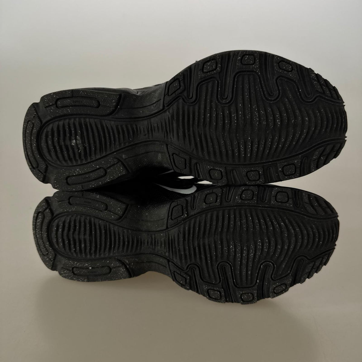 スニーカー AIR MAX FIRE 26.5cm 26.5cm (US8 1/2 UK8 EU43) ブラック