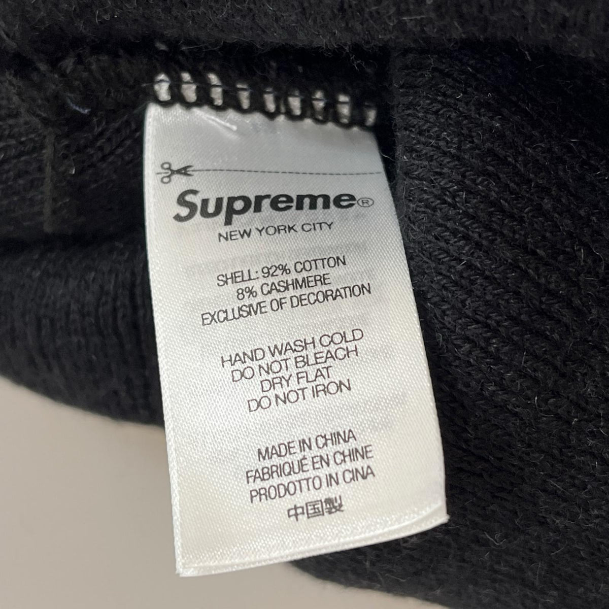 ニットキャップ Big Logo Beanie ブラック
