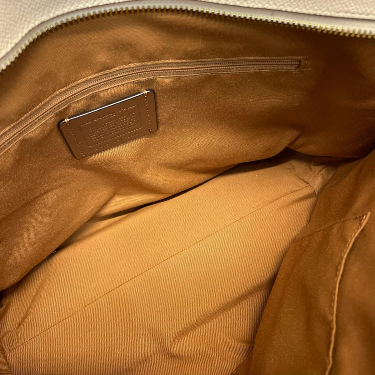 COACH クロスグレインレザー　シティ ジップ トートバッグ