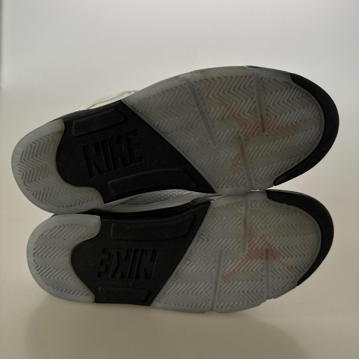 スニーカー AIR JORDAN 5 RETRO Medium Soft Pink 27.5cm (US9 1/2 UK9 EU45)