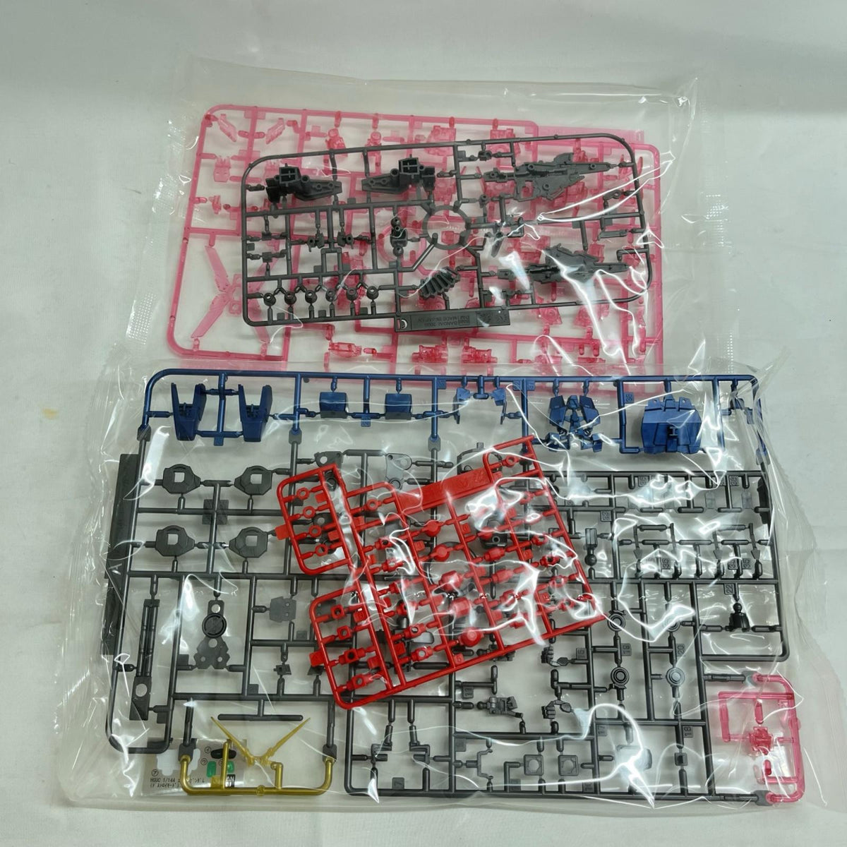 HG ユニコーンガンダム デストロイモード チタニウムフィニッシュ ユニコーンガンダム BANDAI ガンプラ