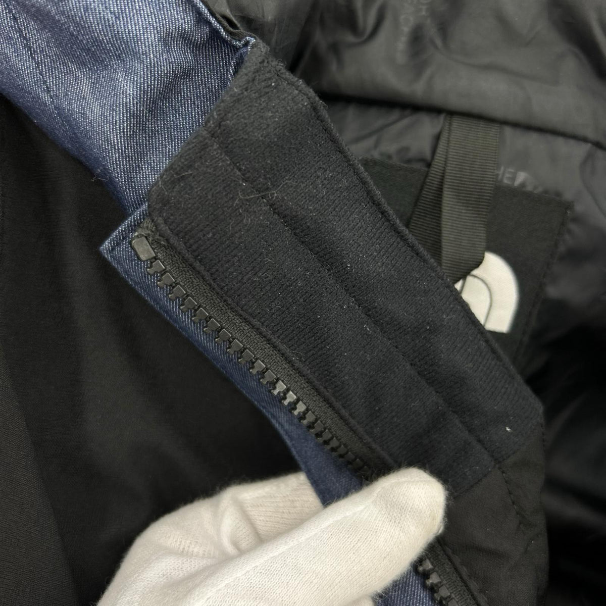 ジャケット ﾏｳﾝﾃﾝﾗｲﾄﾃﾞﾆﾑｼﾞｬｹｯﾄ GORE-TEX NP12032  (L) L
