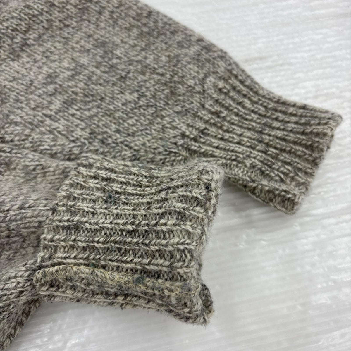 ニット 80-90s 黒ﾀｸﾞ ｳｰﾙ混ｾｰﾀｰ USA製 GRY (S) S ベージュ