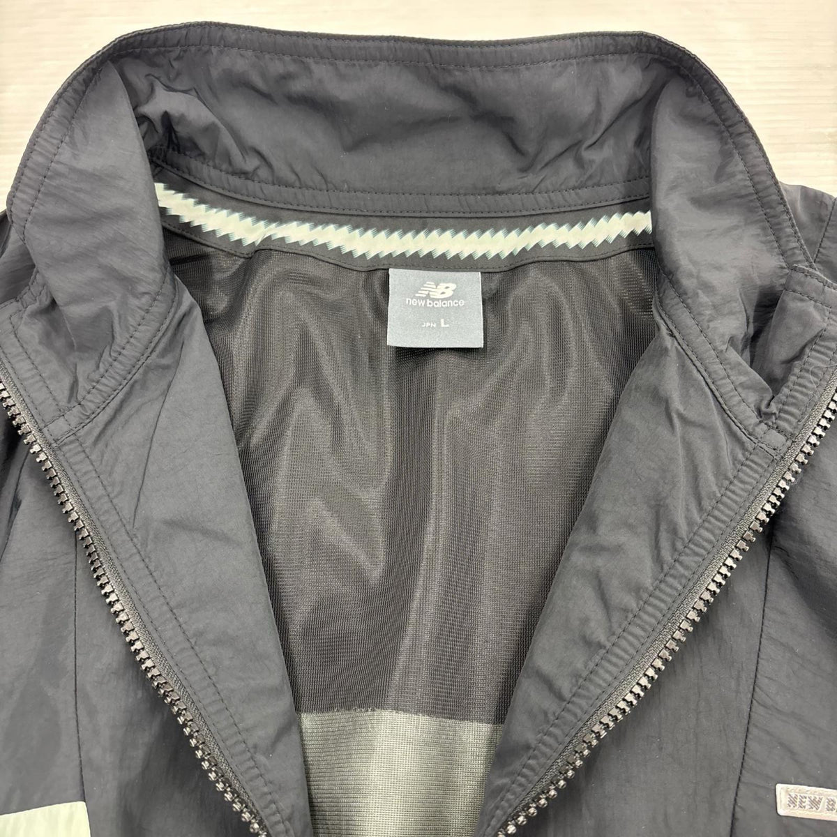 ジャケット ｳｲﾝﾄﾞｼﾞｬｹｯﾄ 裏ﾒｯｼｭ 黒 (L)