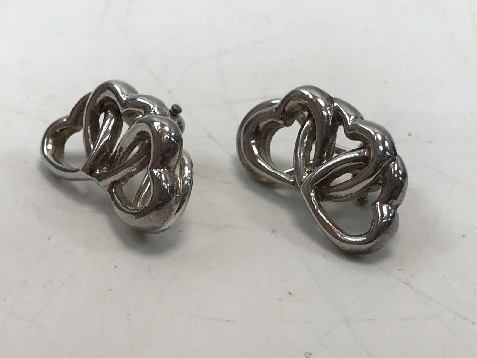 Tiffany&Co. ﾄﾘﾌﾟﾙﾊｰﾄ ｼﾙﾊﾞｰ ｲﾔﾘﾝｸﾞ