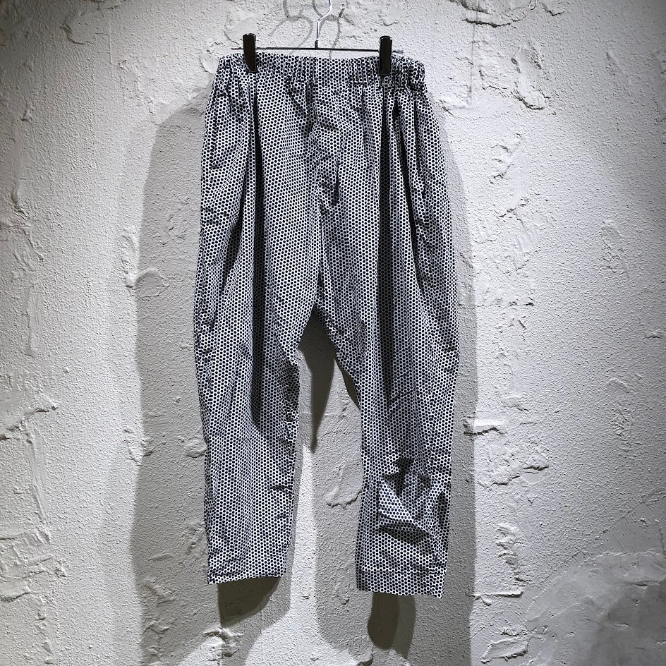 パンツ テーパードドットパンツ