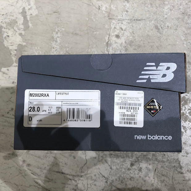 スニーカー M2002RXA MAGNET GRAY 28.0 28 グレー