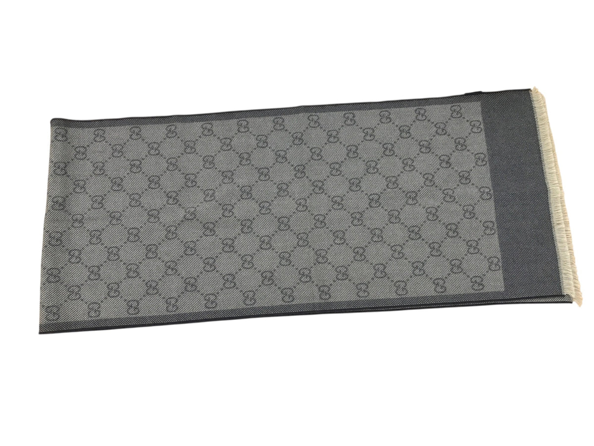 GUCCI マフラー