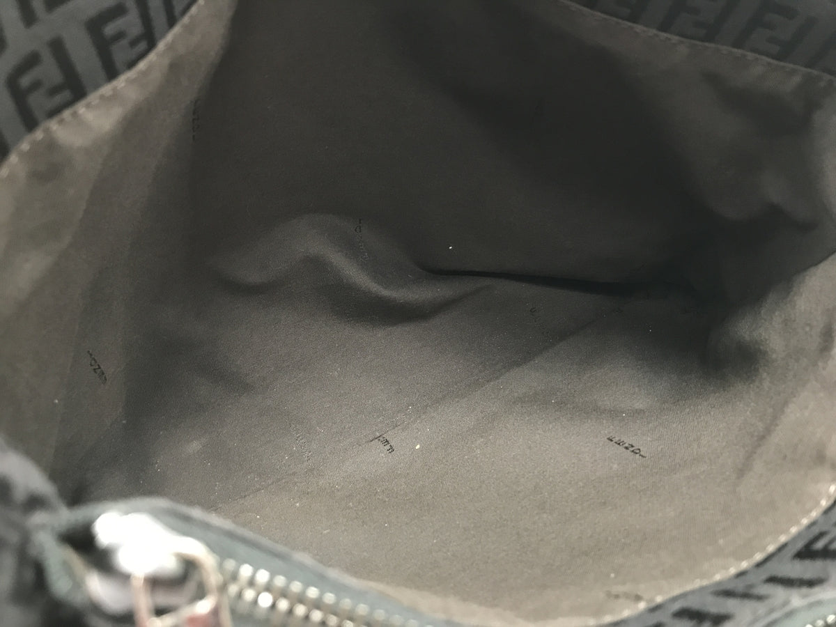 FENDI FF柄 ｽﾞｯｷｰﾉ 黒 8BH133