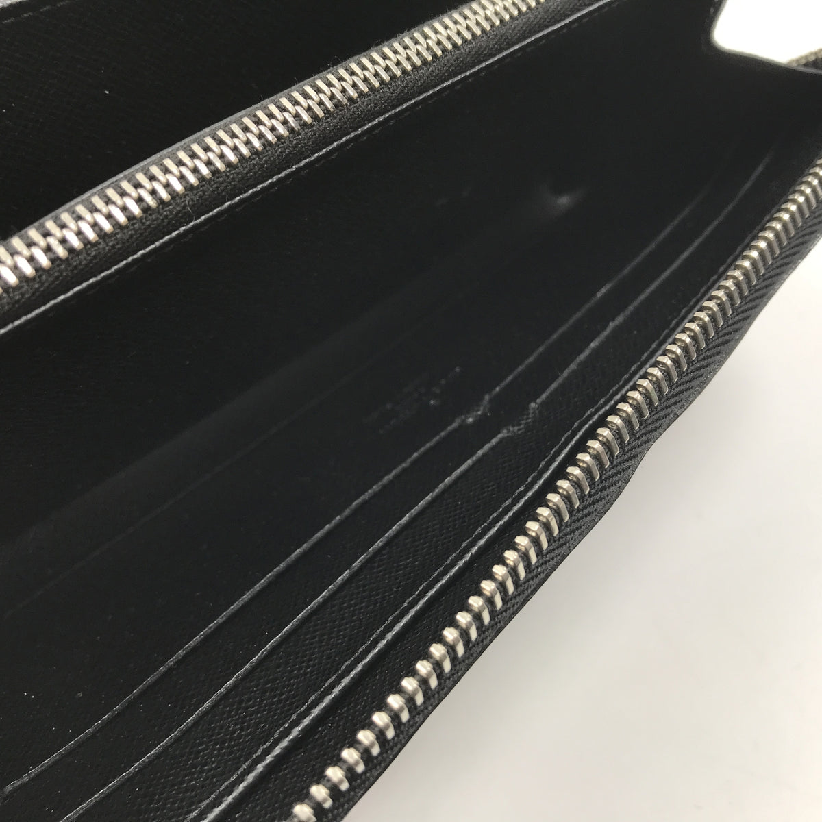 ｴﾋﾟ ｴﾚｸﾄﾘｯｸ ﾗｳﾝﾄﾞｼﾞｯﾌﾟ M6007N CA0132