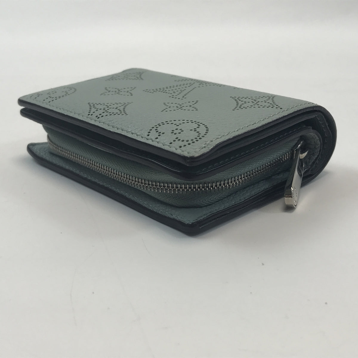 LV/マヒナ ポルトフォイユ クレア M80628