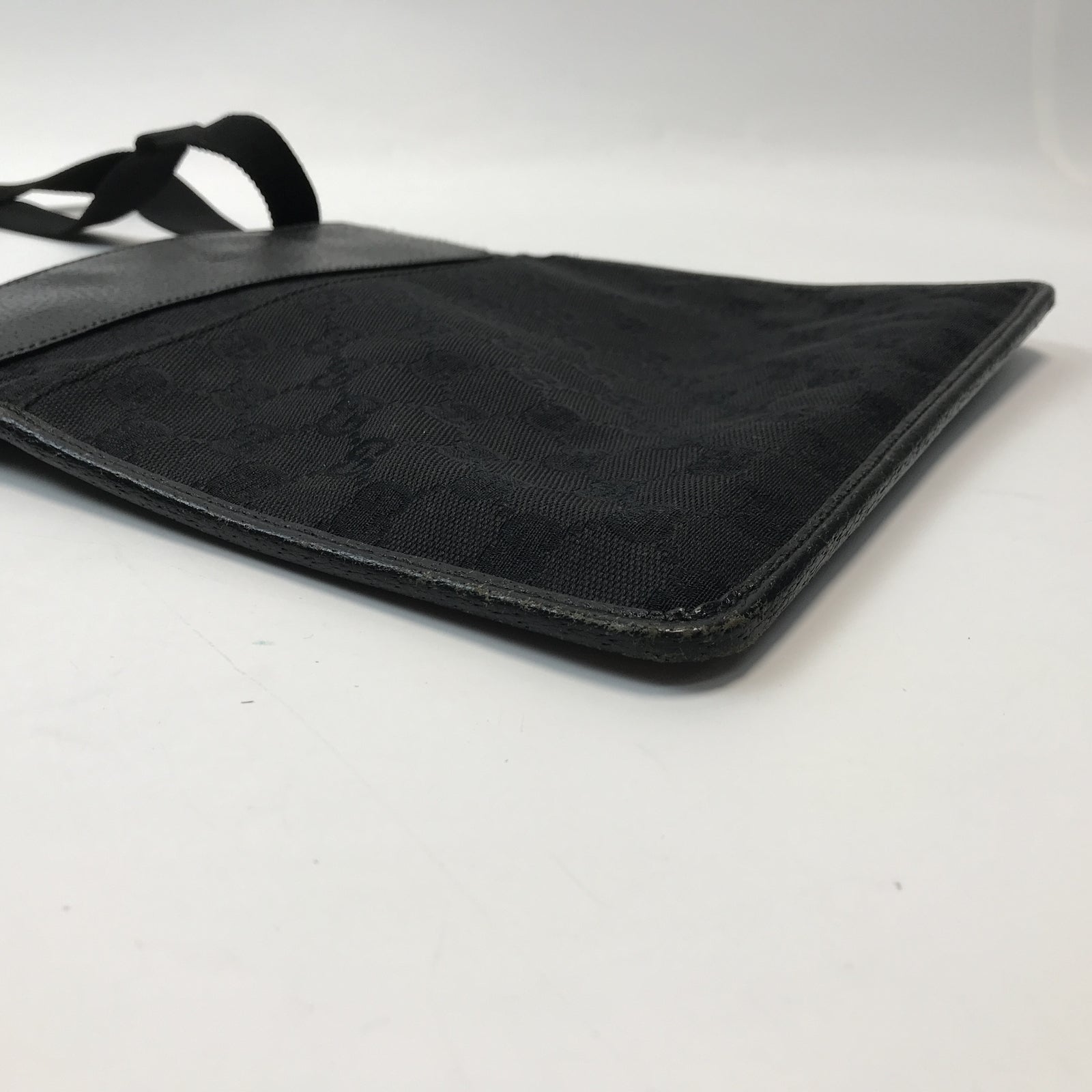 GUCCI GGキャンバス ショルダーバッグ 27639 27639