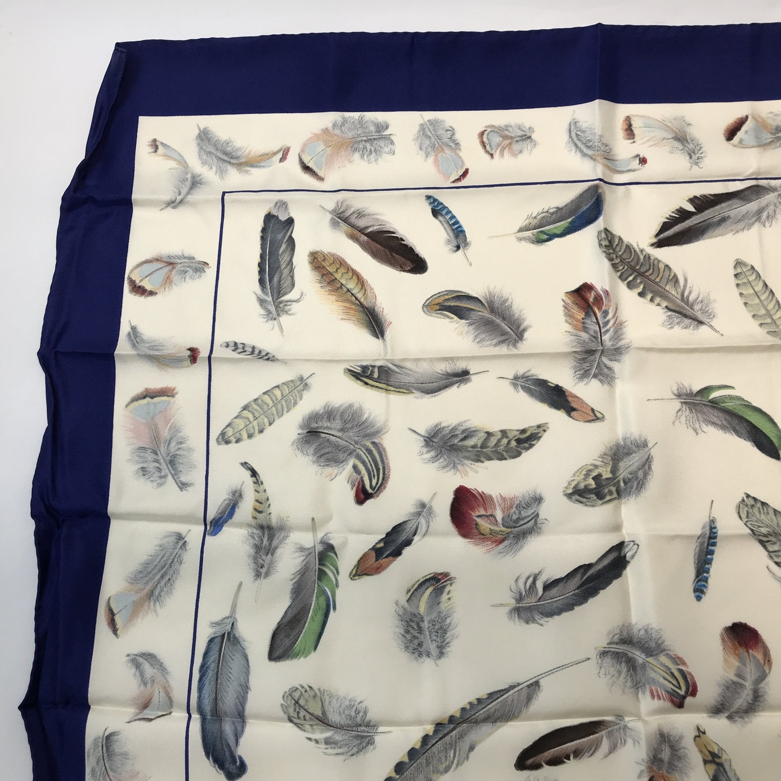 HERMES カレ90 PLUMES 羽根柄