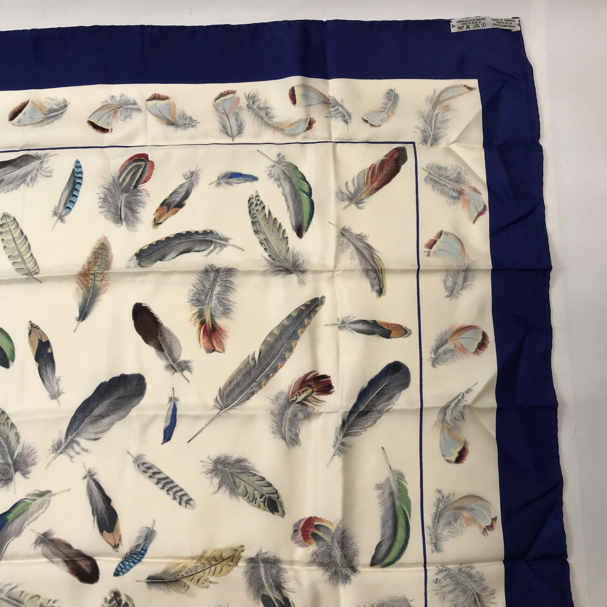 HERMES カレ90 PLUMES 羽根柄