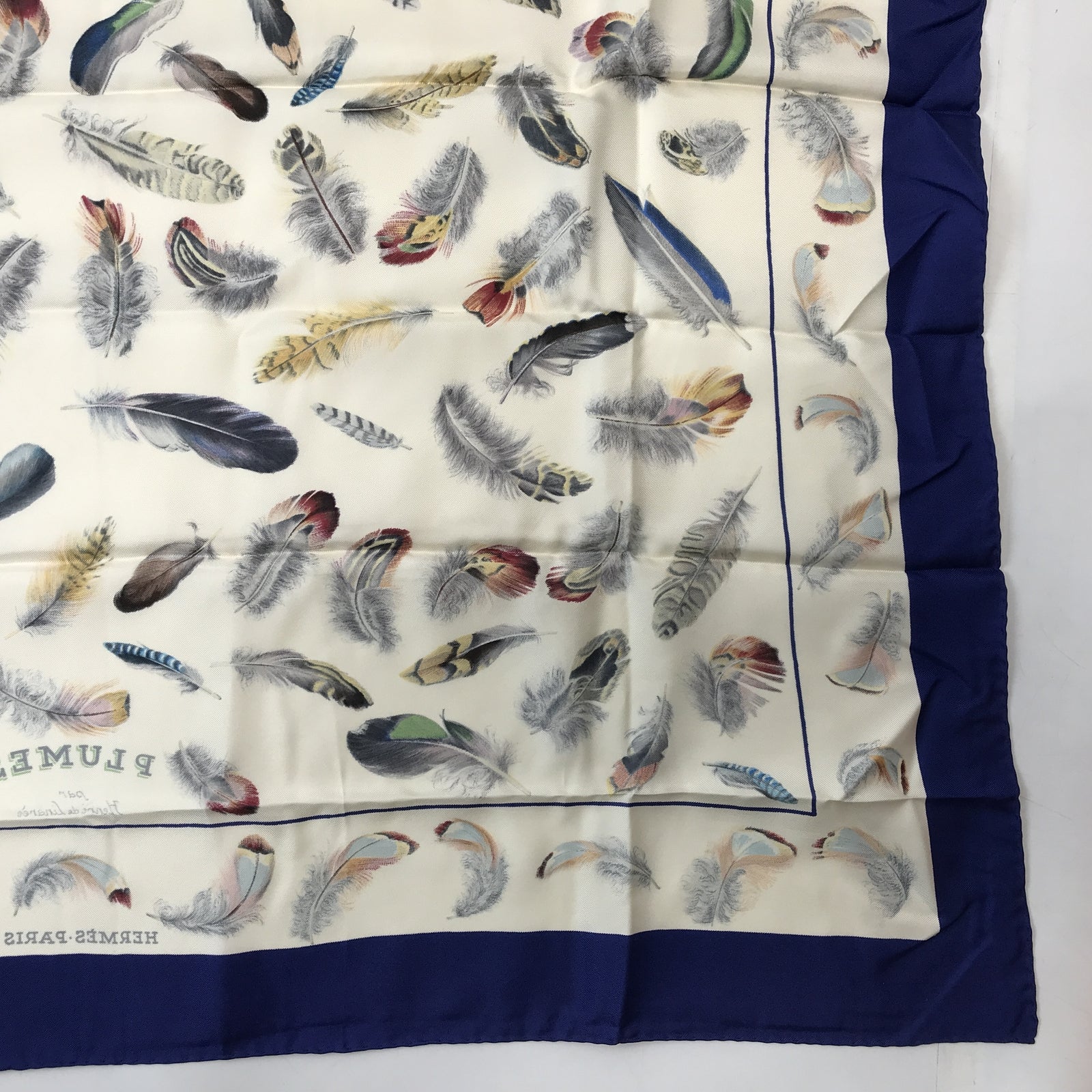 HERMES カレ90 PLUMES 羽根柄