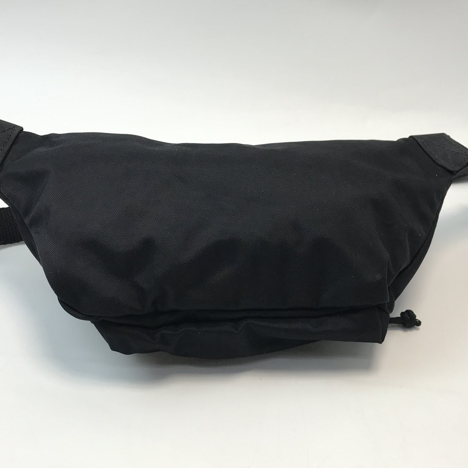 Balenciaga ウィール ナイロン ボディバッグ 533009