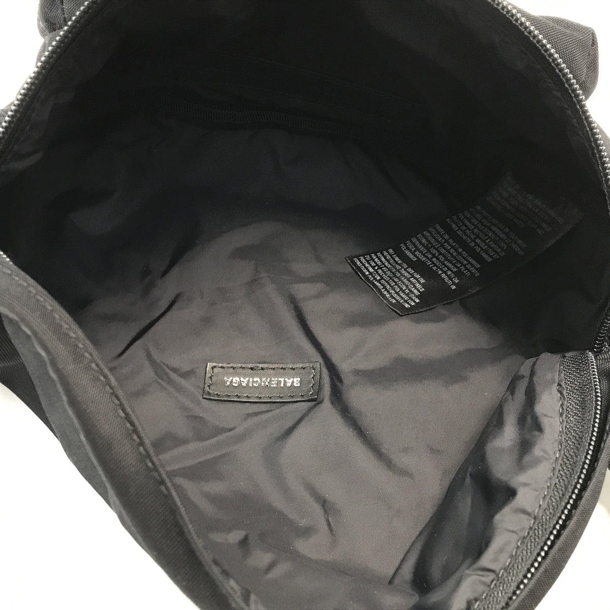 Balenciaga ウィール ナイロン ボディバッグ 533009