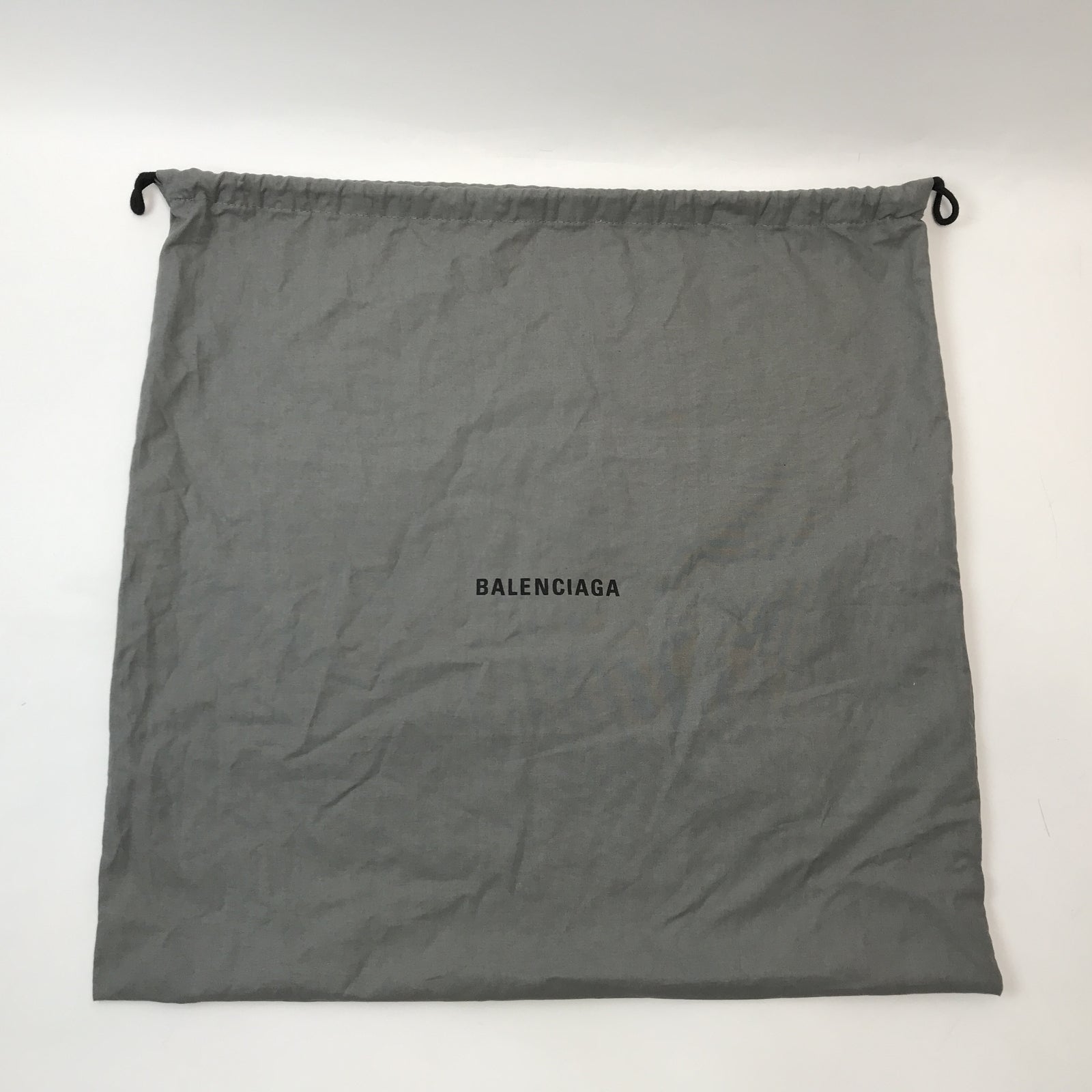 Balenciaga ウィール ナイロン ボディバッグ 533009