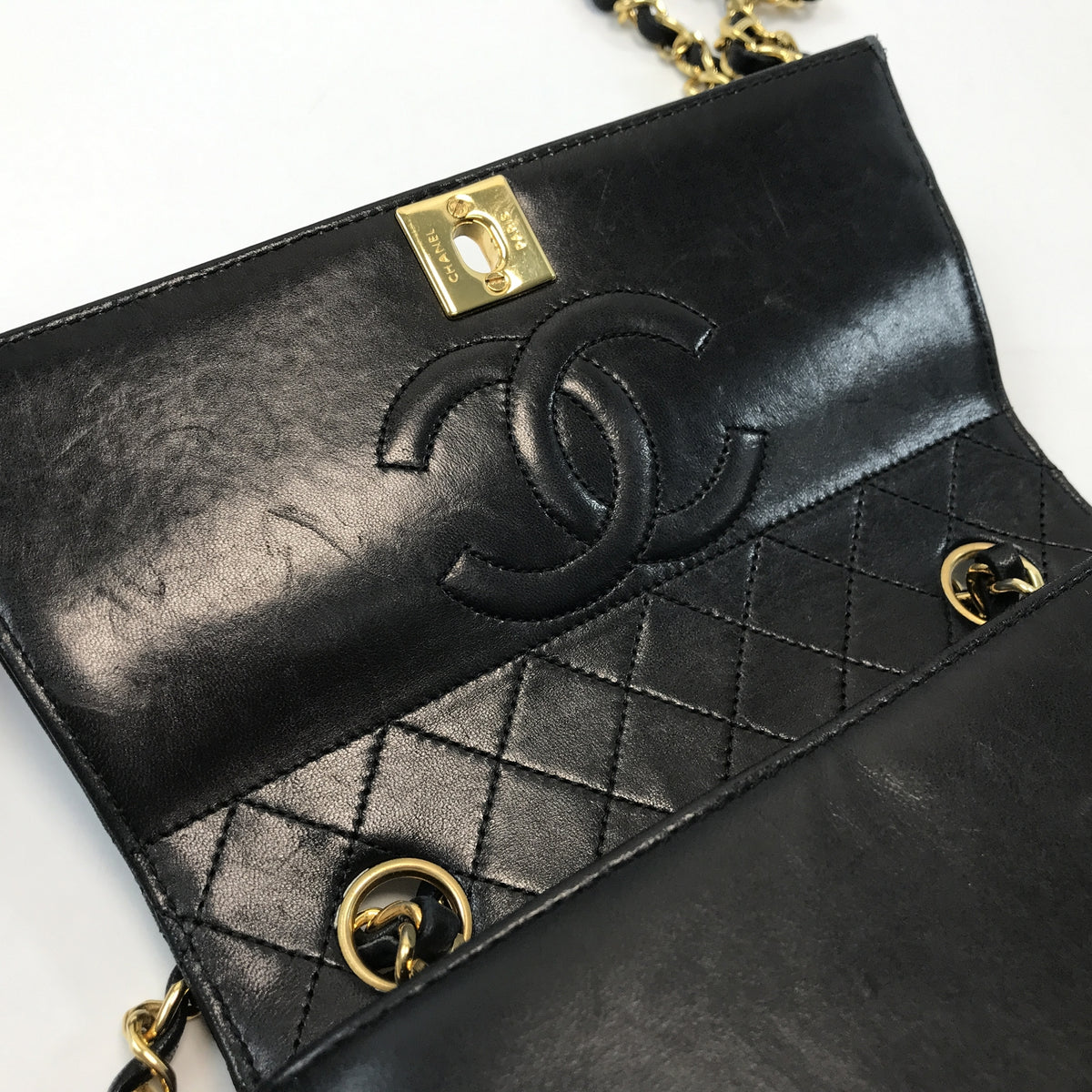 CHANEL/ﾗﾑｽｷﾝ/ﾁｪｰﾝｼｮﾙﾀﾞｰﾊﾞｯｸﾞ/BLK