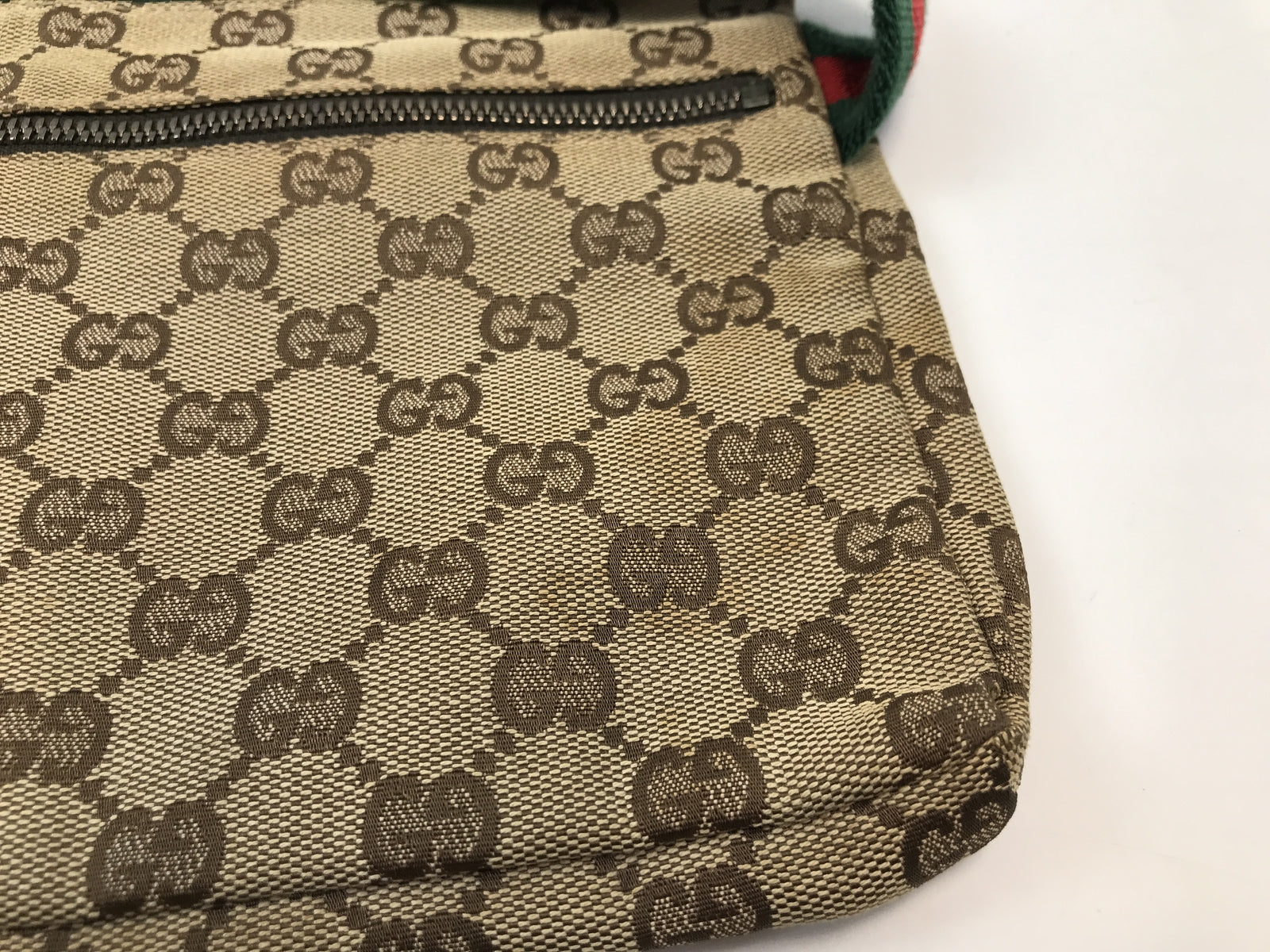 GUCCI GGキャンバスウエストポーチ