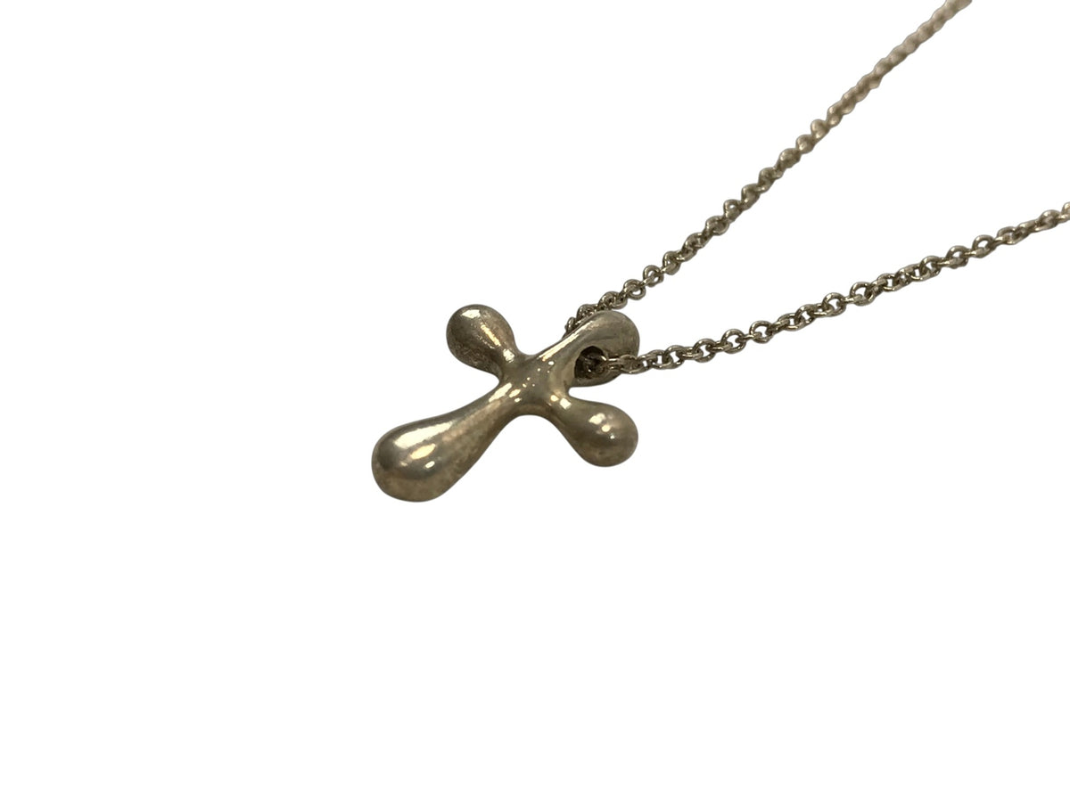 Tiffany＆Co. スモールクロス ネックレス