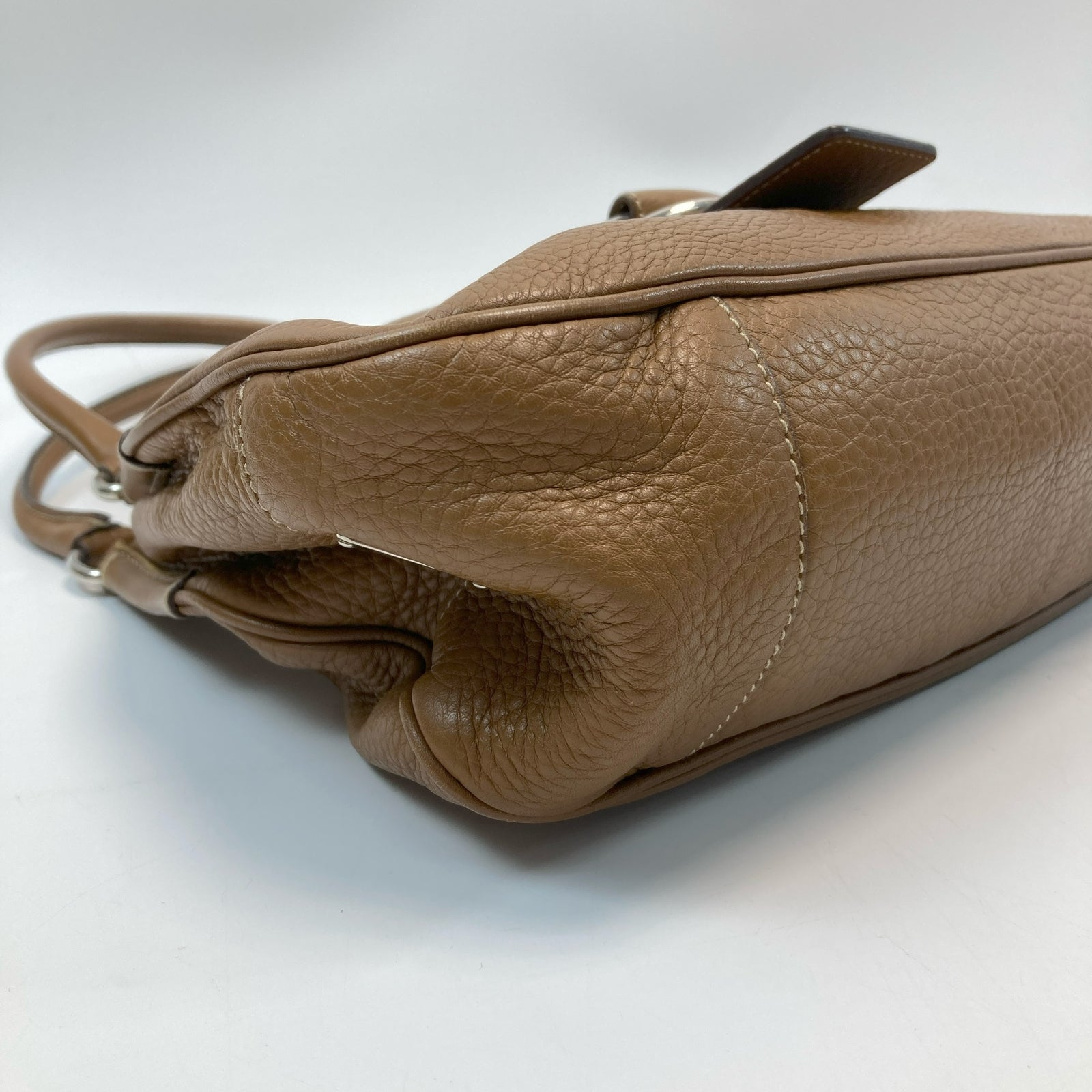 PRADA ムーンバッグ シボレザー ワンショルダーバッグ