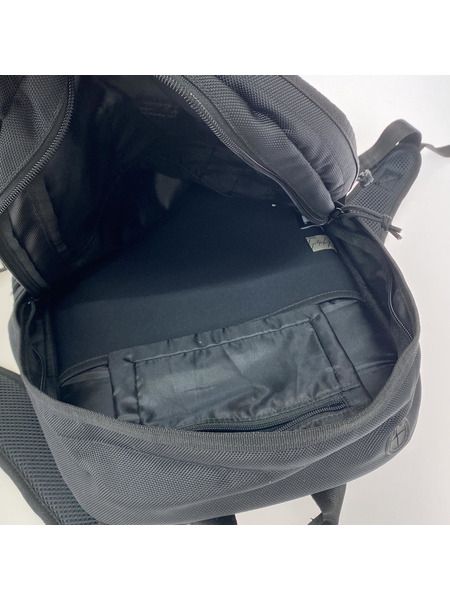 Yohji Yamamoto リュックサック・バックパック NEW ERA ナイロン 反転ロゴ刺繍 黒
