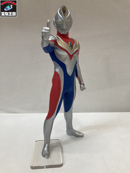 B賞 ウルトラマンダイナ フィギュア