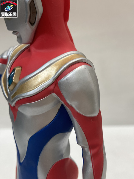 B賞 ウルトラマンダイナ フィギュア