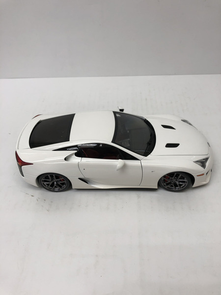 AUTOart 1/18 LEXUS LFA ホワイテスト・ホワイト 