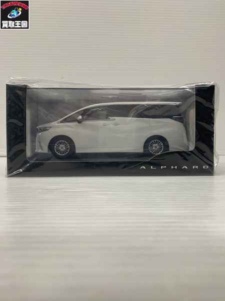 1/30 ALPHARD ホワイトパールマイカ カラーサンプル