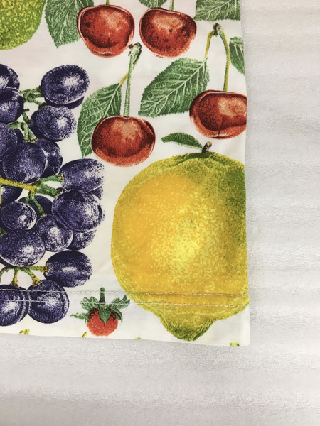 GUCCI　フルーツ総柄（M）