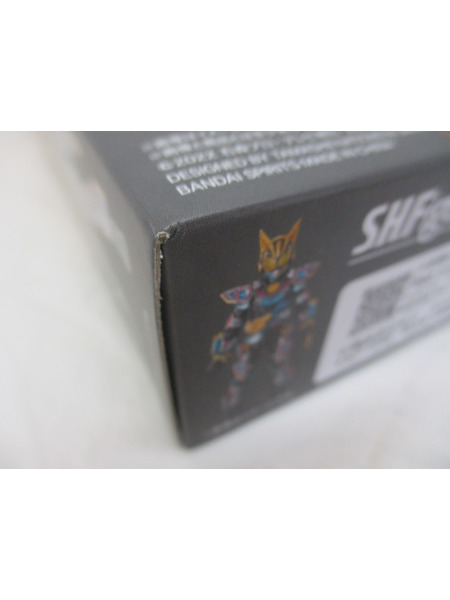 メーカー 仮面ライダーフィギュア S.H.Figuarts 仮面ライダーナーゴ フィーバービートフォーム