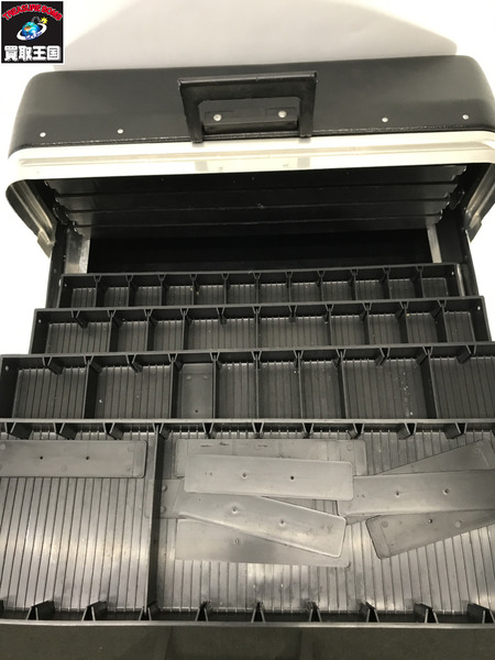 ウォーターフォード　タックルボックス