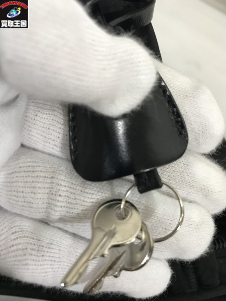 PRADA ナイロン　ビジネスバッグ