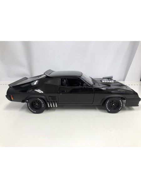 AUTOart 1/18 フォード XB ファルコン チューンドバージョン