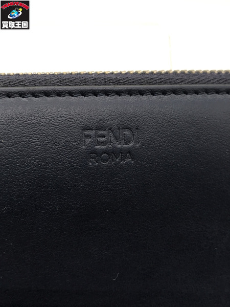 FENDI　ZIP AROUND BUGS 7M0210