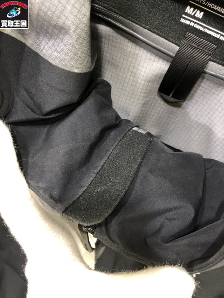 ARC'TERYX マウンテンパーカ Beta Lt Gore-Tex Pro M 黒